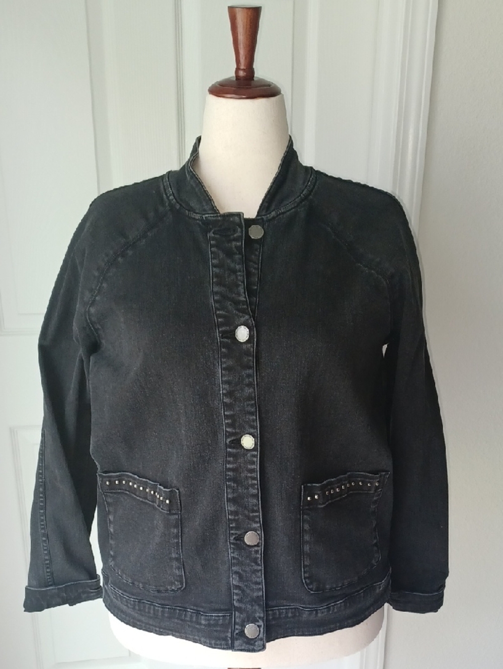 Isaac Mizrahi Black Washed Denim Jacket with Stud-Trim Pockets Medium